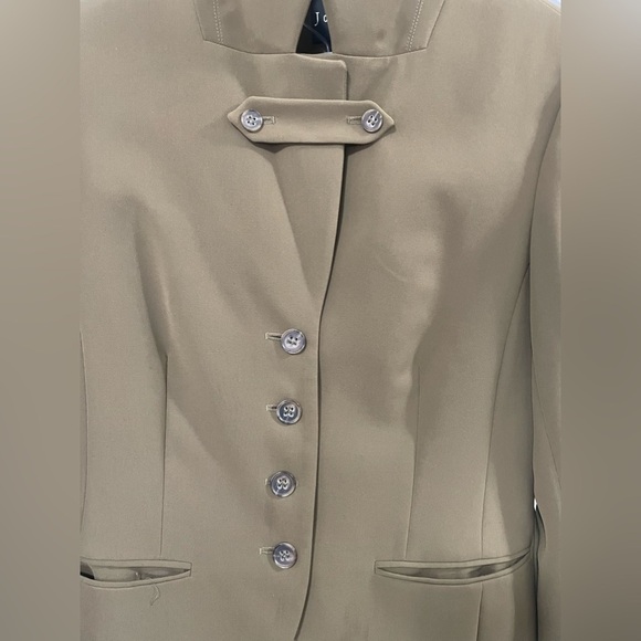 Jones European Designer olive green women’s suit new with no tags size 10 - Picture 5 of 6